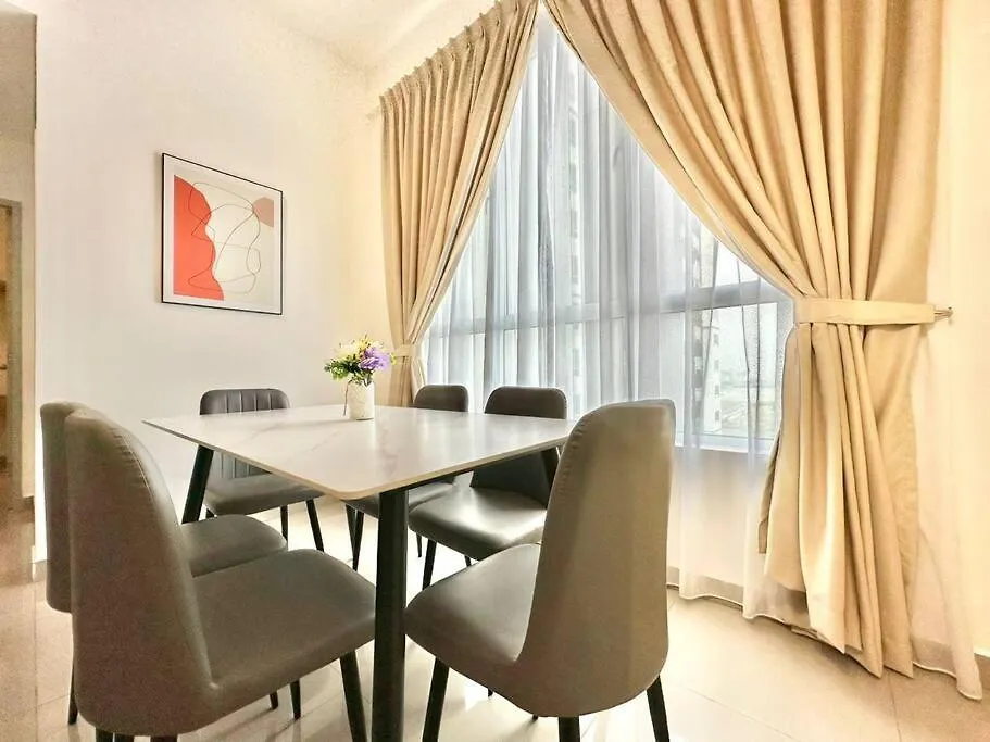 Amber Cove Residence By Mj Malacca